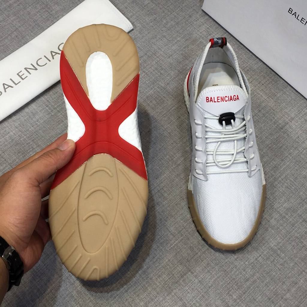 BLG  sneaker